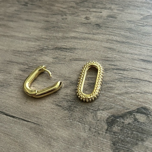 Gold 18k Plated Textured Rectangle Two in One Drop Earrings-New! - Picture 2 of 7